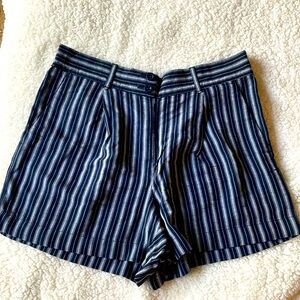 Dress shorts high rise navy and gray stripes